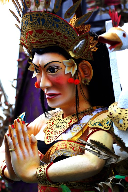 Temple statue, Sideman Rd area