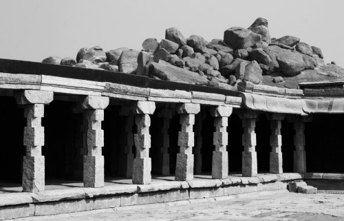 3083 Rocks and ruins